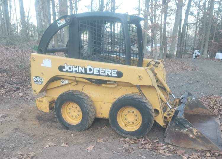 John Deere 240 Series 2 Skidsteer Loader